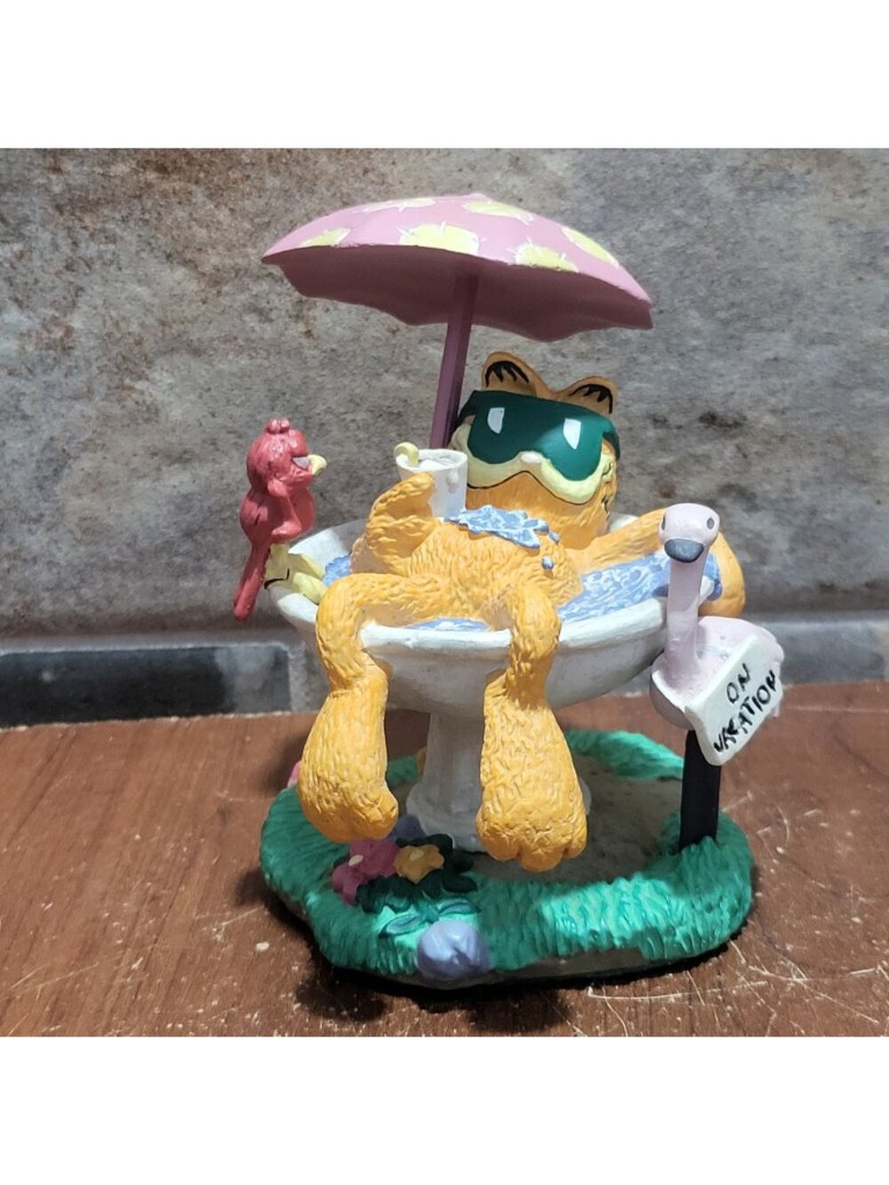 Danbury Mint Garfield Figurine on Vacation1992